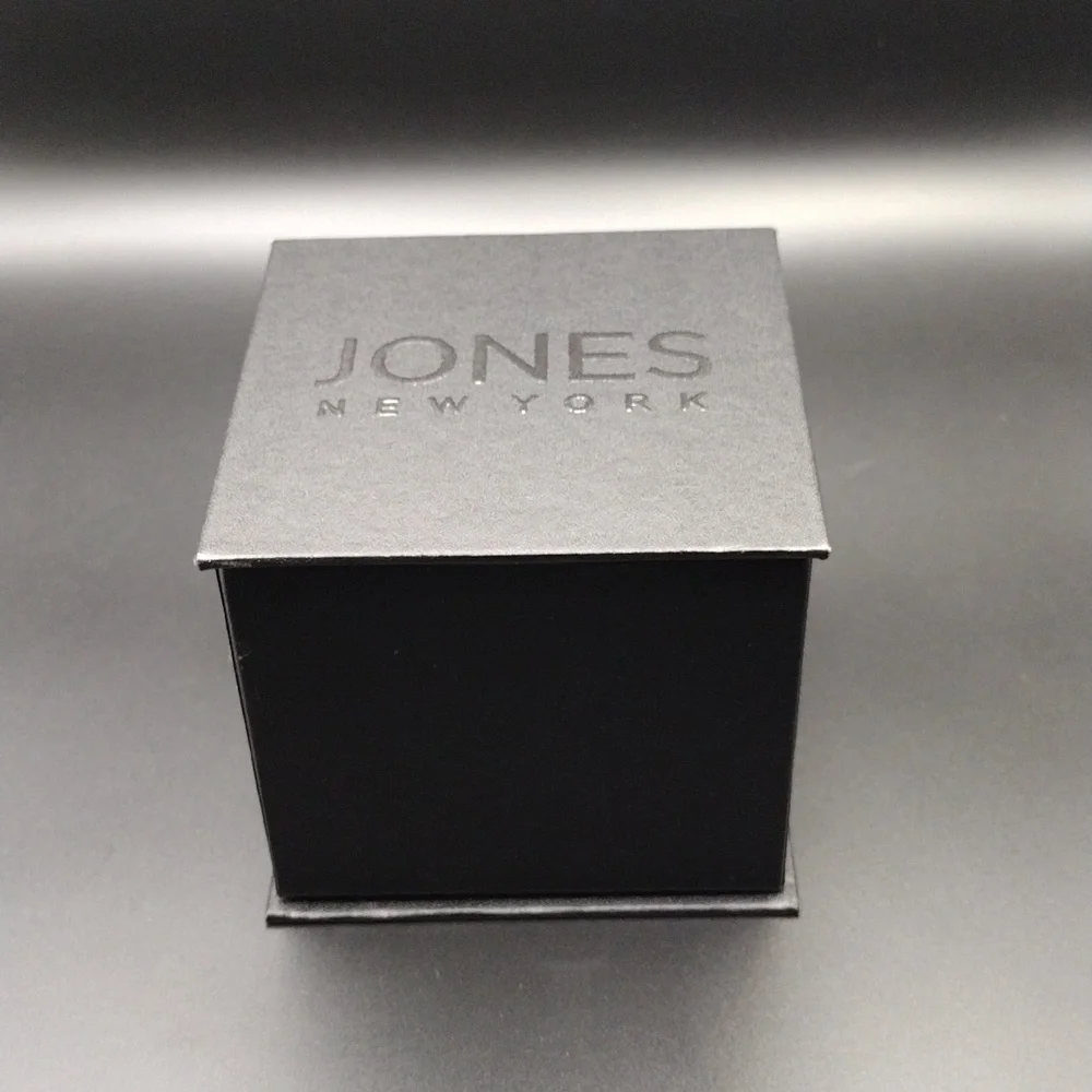 NWT Jones New York Silver Black Casual Preppy Elegant Formal Metallic Watch